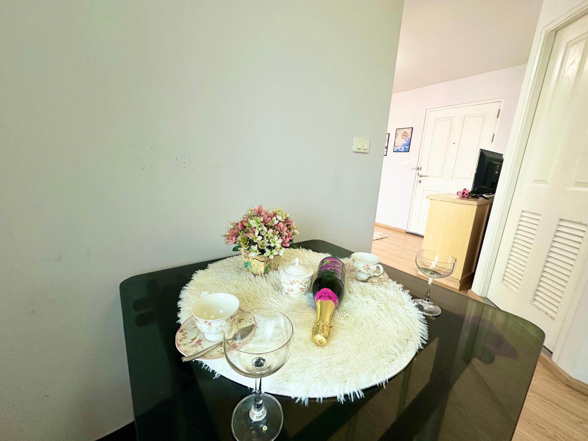 เช่ารายเดือน ดีคอนโด รัตนาธิเบศร์ Dcondo Rattanathibet ノンタブリー エクステリア 写真